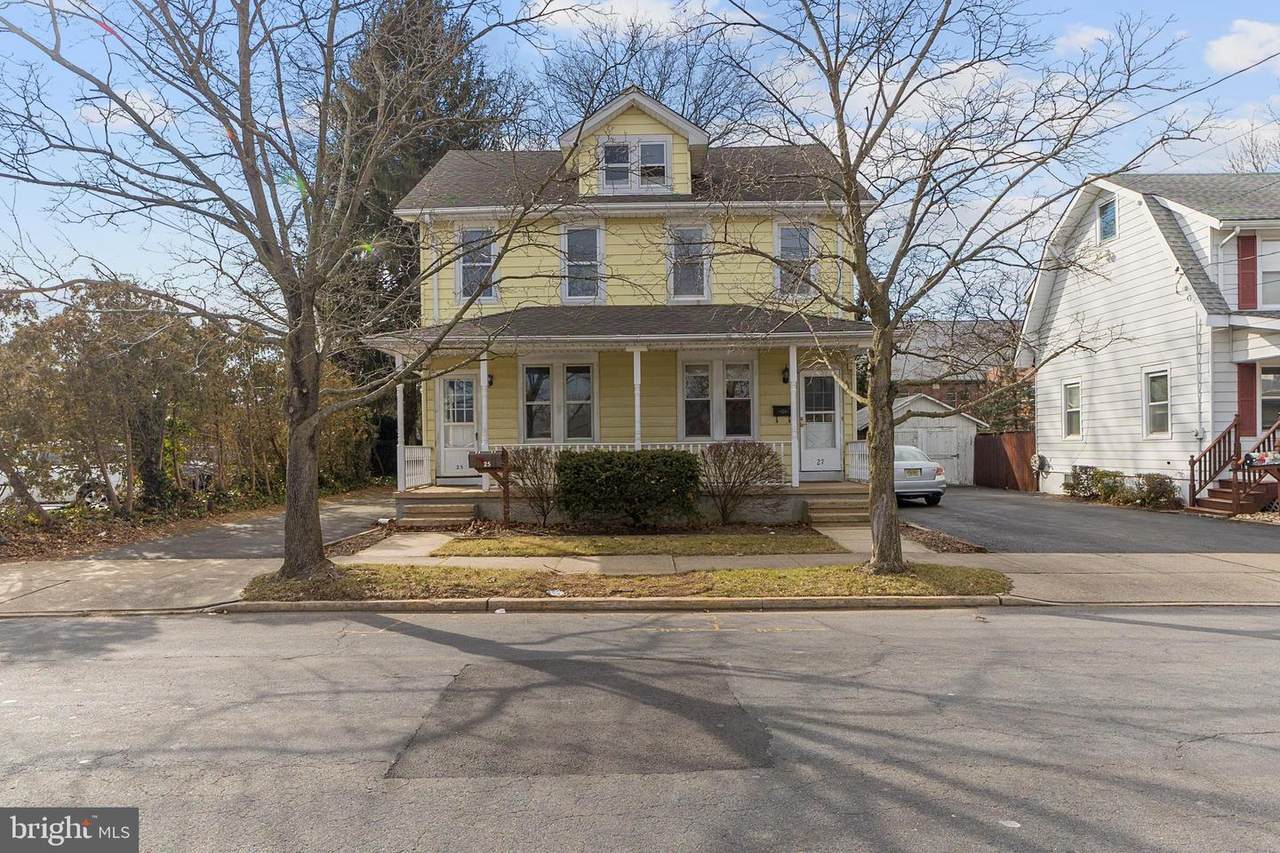 25 Regina Avenue - Photo 1
