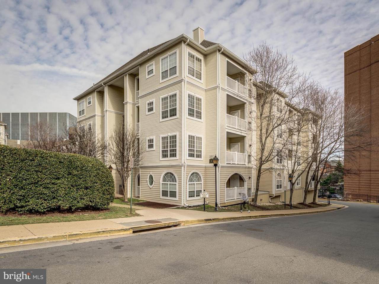 4551 Strutfield Lane - Photo 1