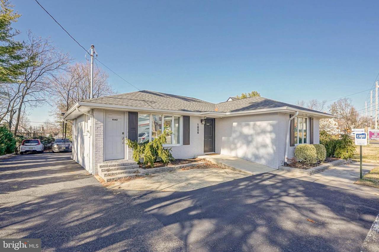 1806 Springdale Road - Photo 1