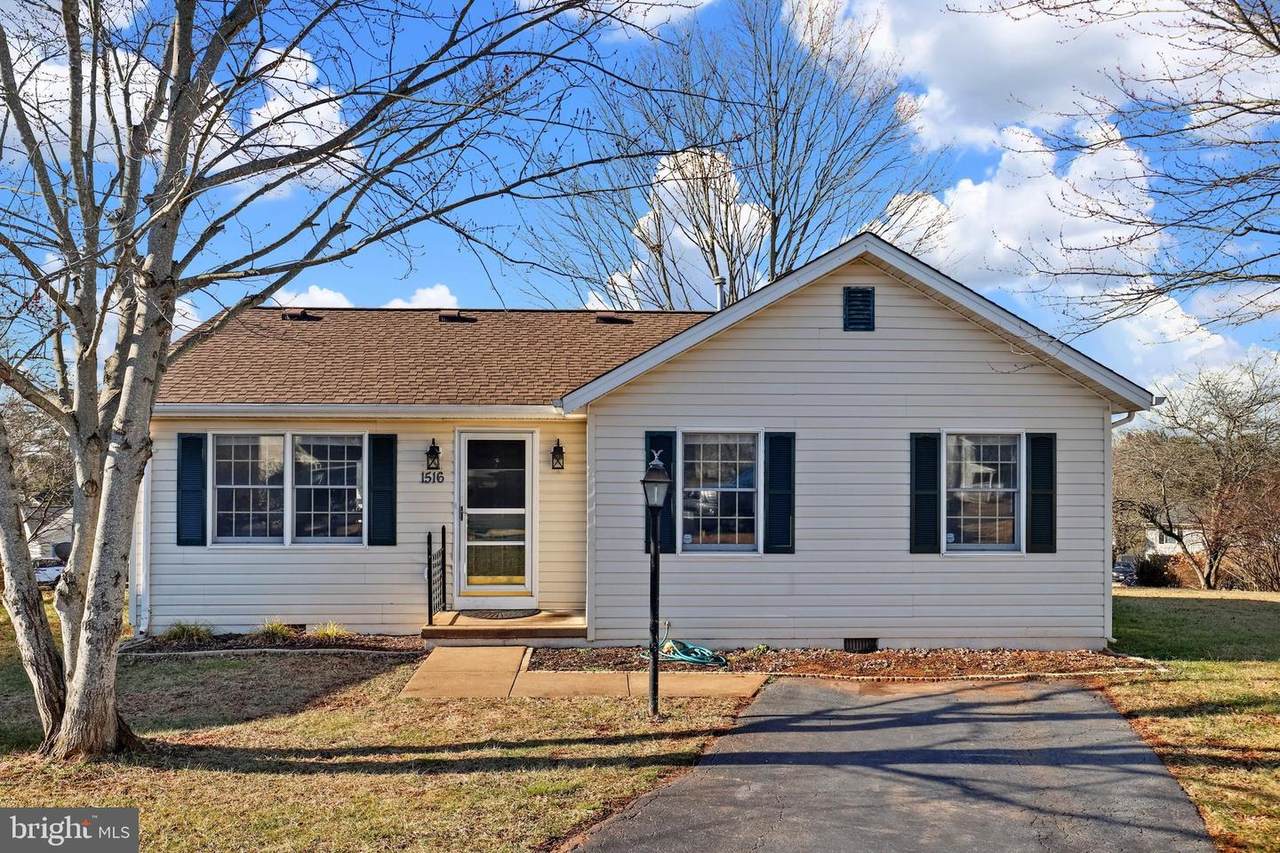 1516 Kestral Court - Photo 1