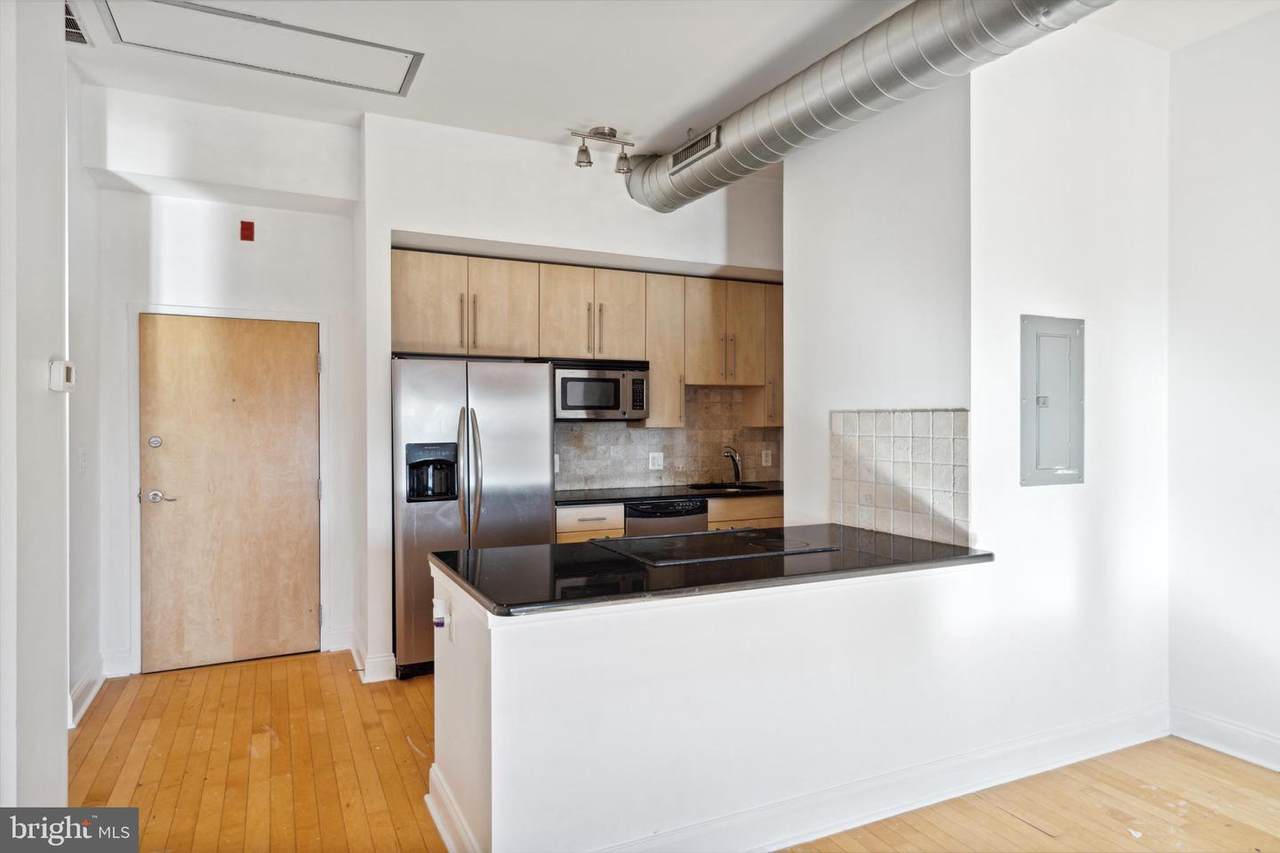 1100 Broad Street - Photo 1