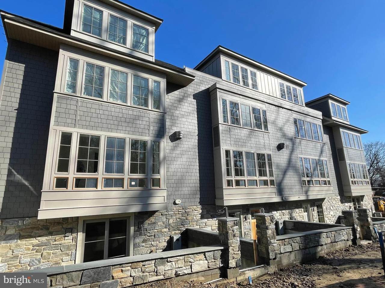 8201 Shawnee Street - Photo 1