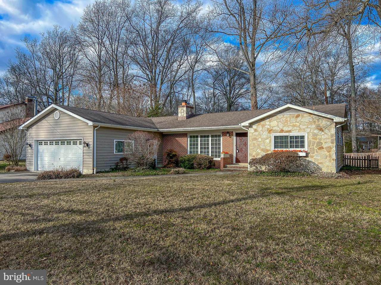 104 Giddings Avenue - Photo 1