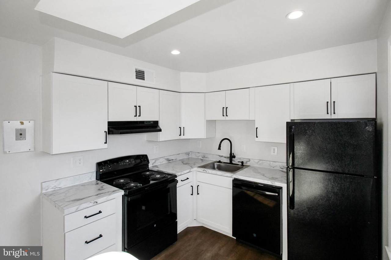 2110 38TH Street - Photo 1