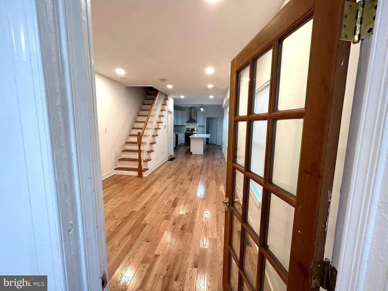 220 Lakeview Avenue - Photo 1