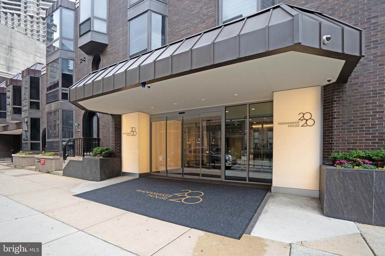2018 Walnut Street - Photo 1