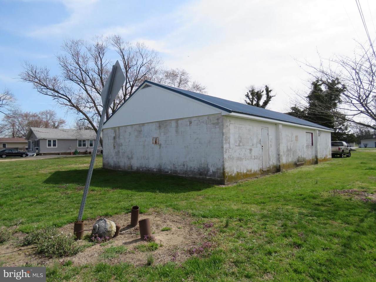 37165 Burton Avenue - Photo 1