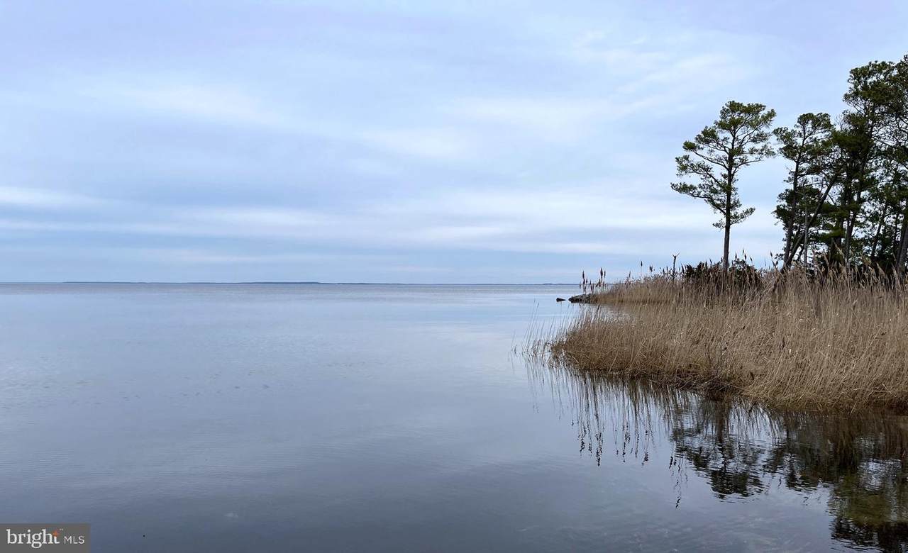 6021 Corners Wharf Road - Photo 1