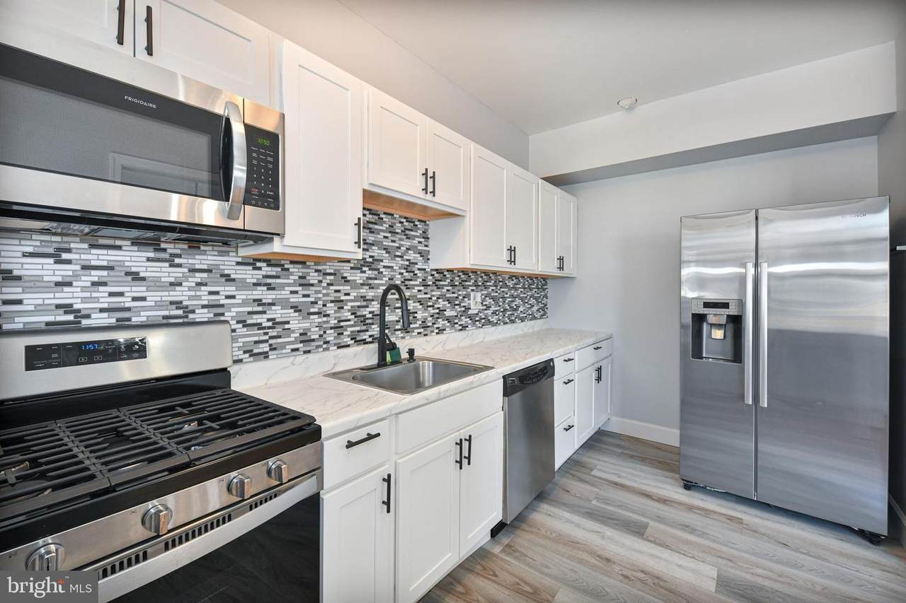 3218 Dudley Avenue - Photo 1
