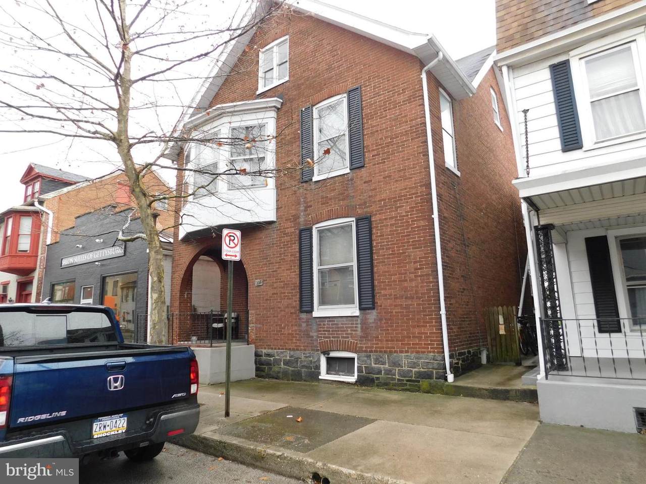208 Chambersburg - Photo 1