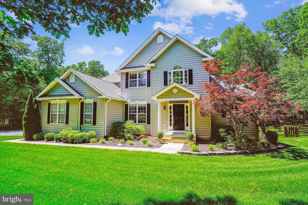 299 Summer Breeze Lane - Photo 1