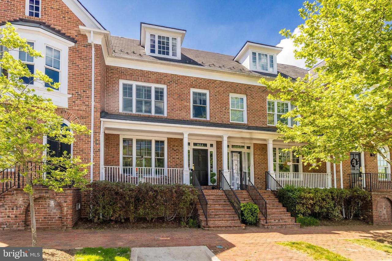 954 Washington Street - Photo 1