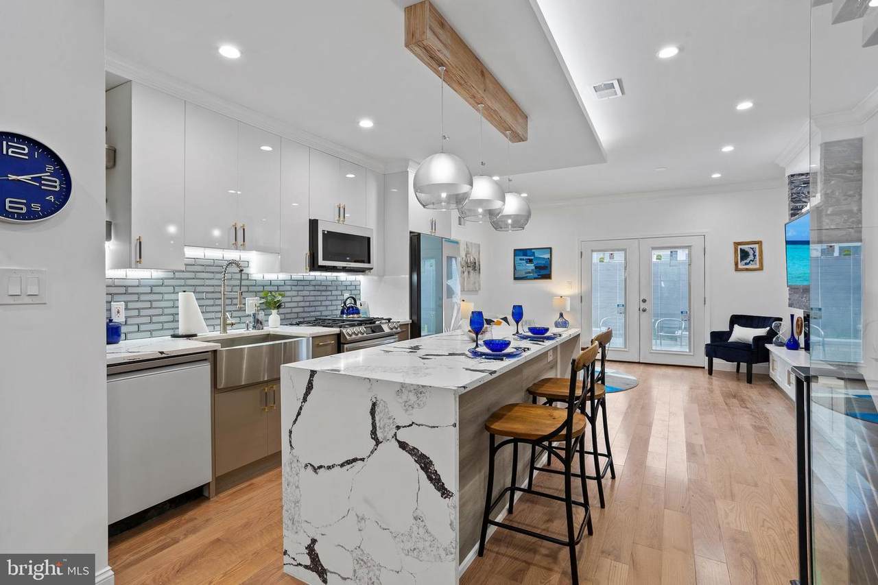 434 Dickinson Street - Photo 1