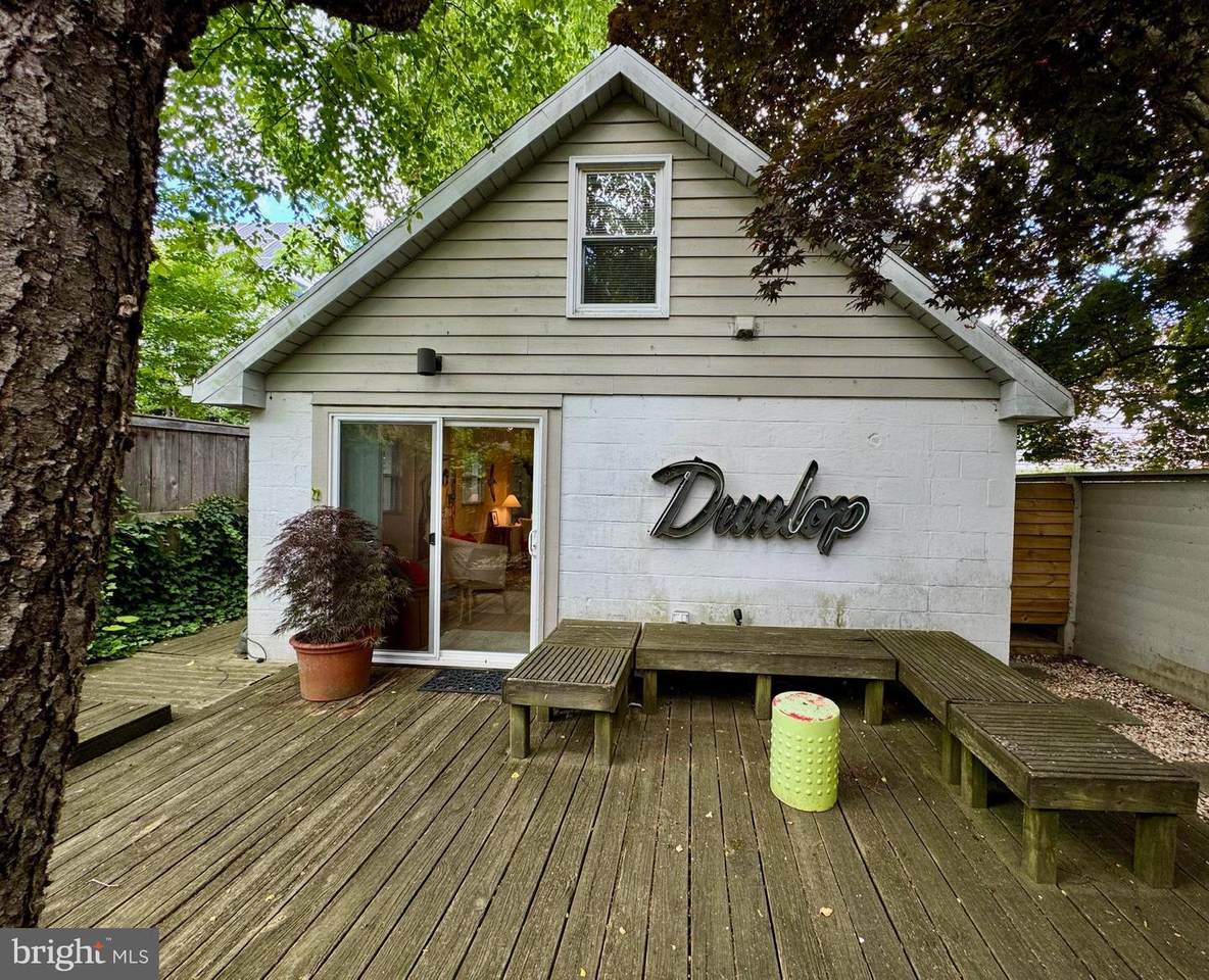 38265 William F Street - Photo 1