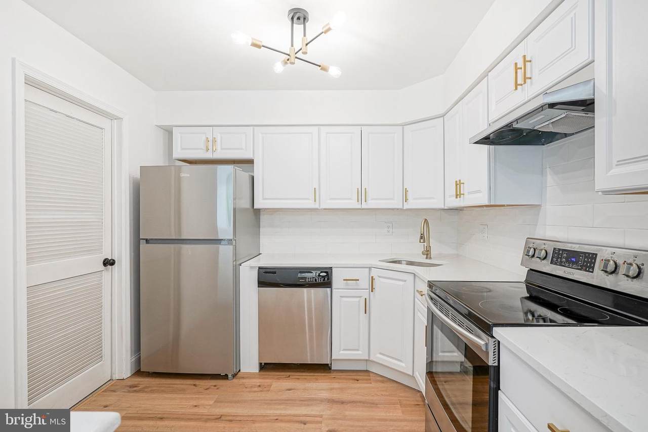 15 Pickwick Place - Photo 1