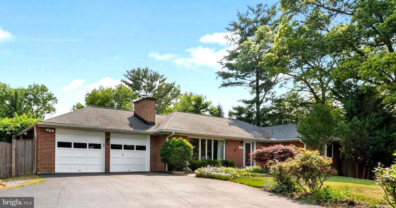7608 Quintana Court - Photo 1