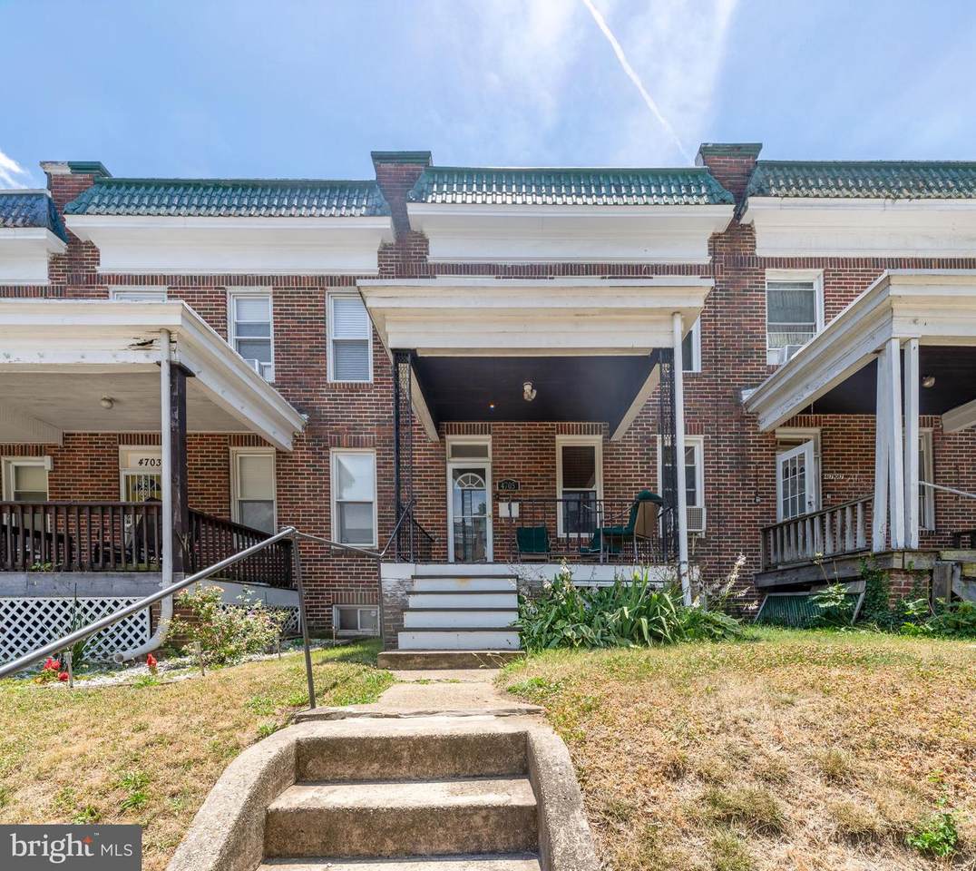 4705 Amberley Avenue - Photo 1