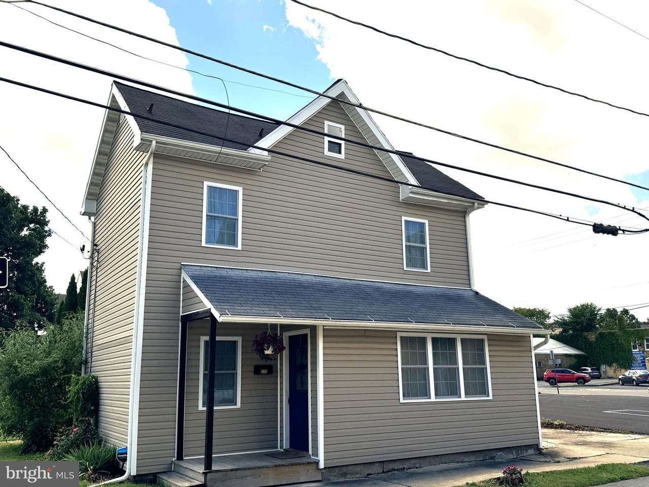 208 Spruce Street - Photo 1