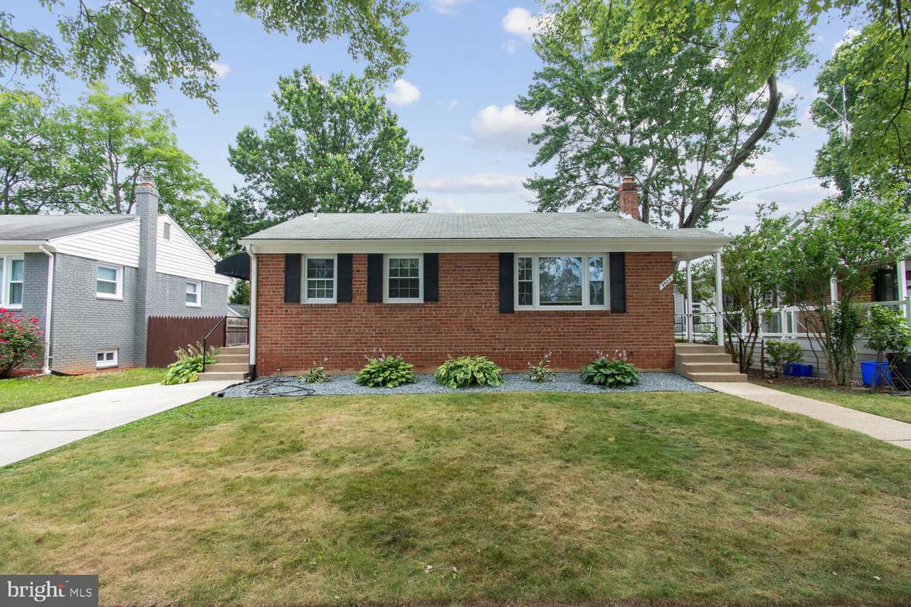 9923 Mayfield Drive - Photo 1