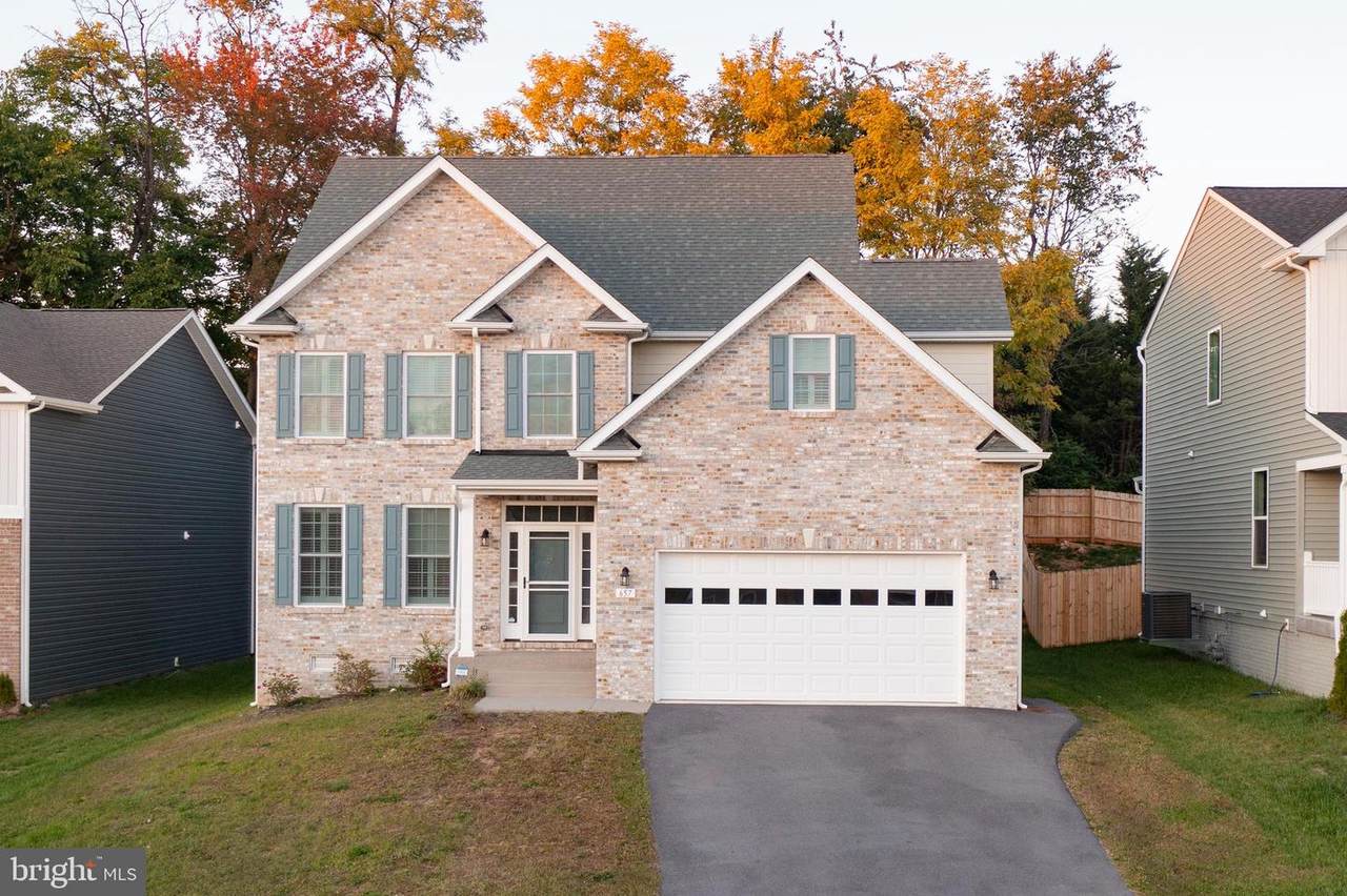 657 Hillman Drive - Photo 1