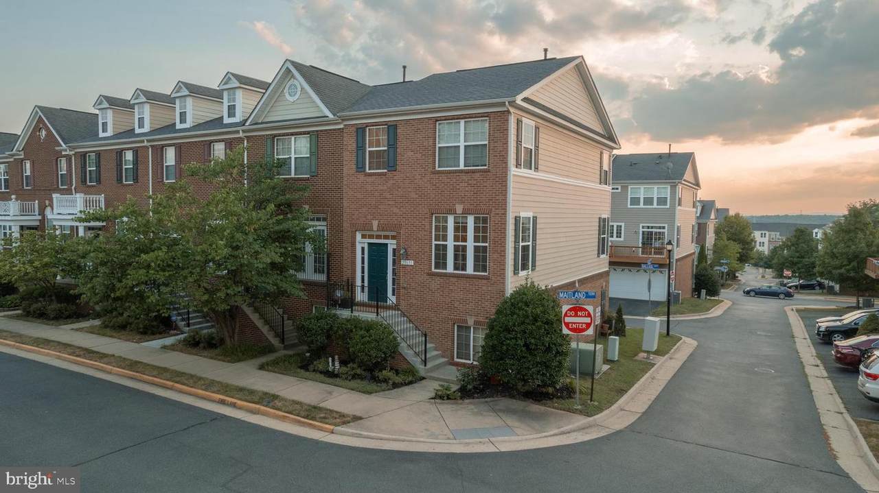 20653 Maitland Terrace - Photo 1