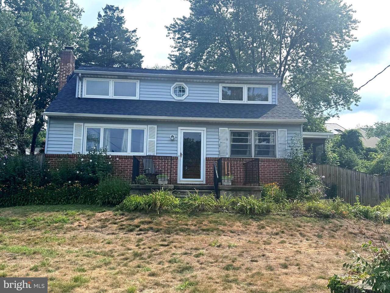 6405 Forest Avenue - Photo 1