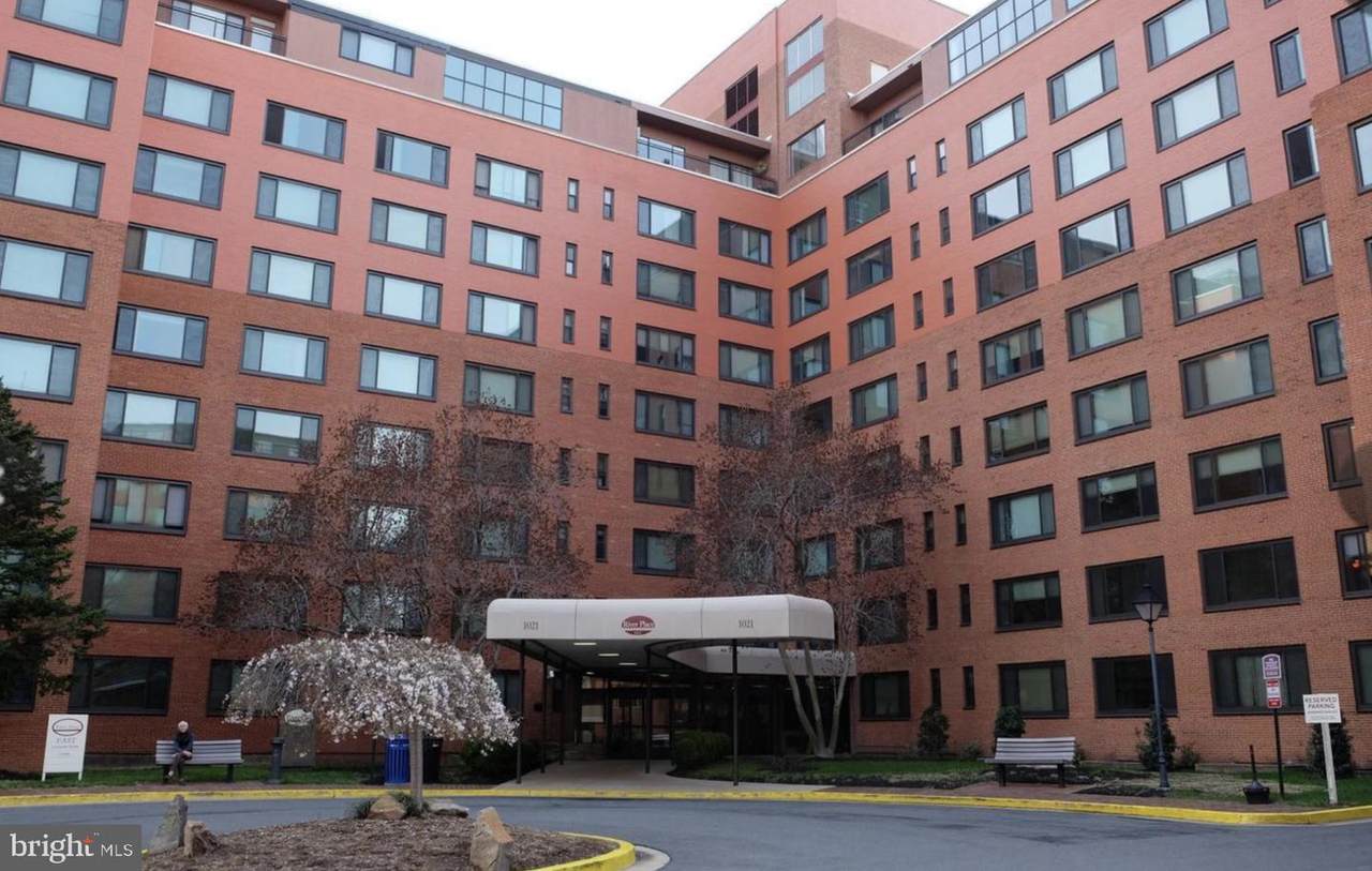 1121 Arlington Blvd. - Photo 1