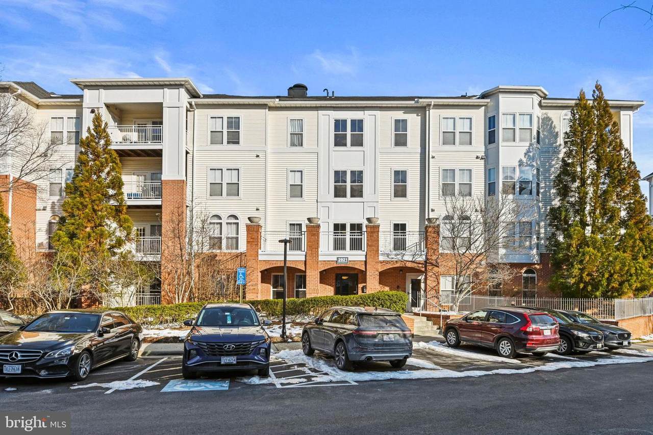 2921 Deer Hollow - Photo 1