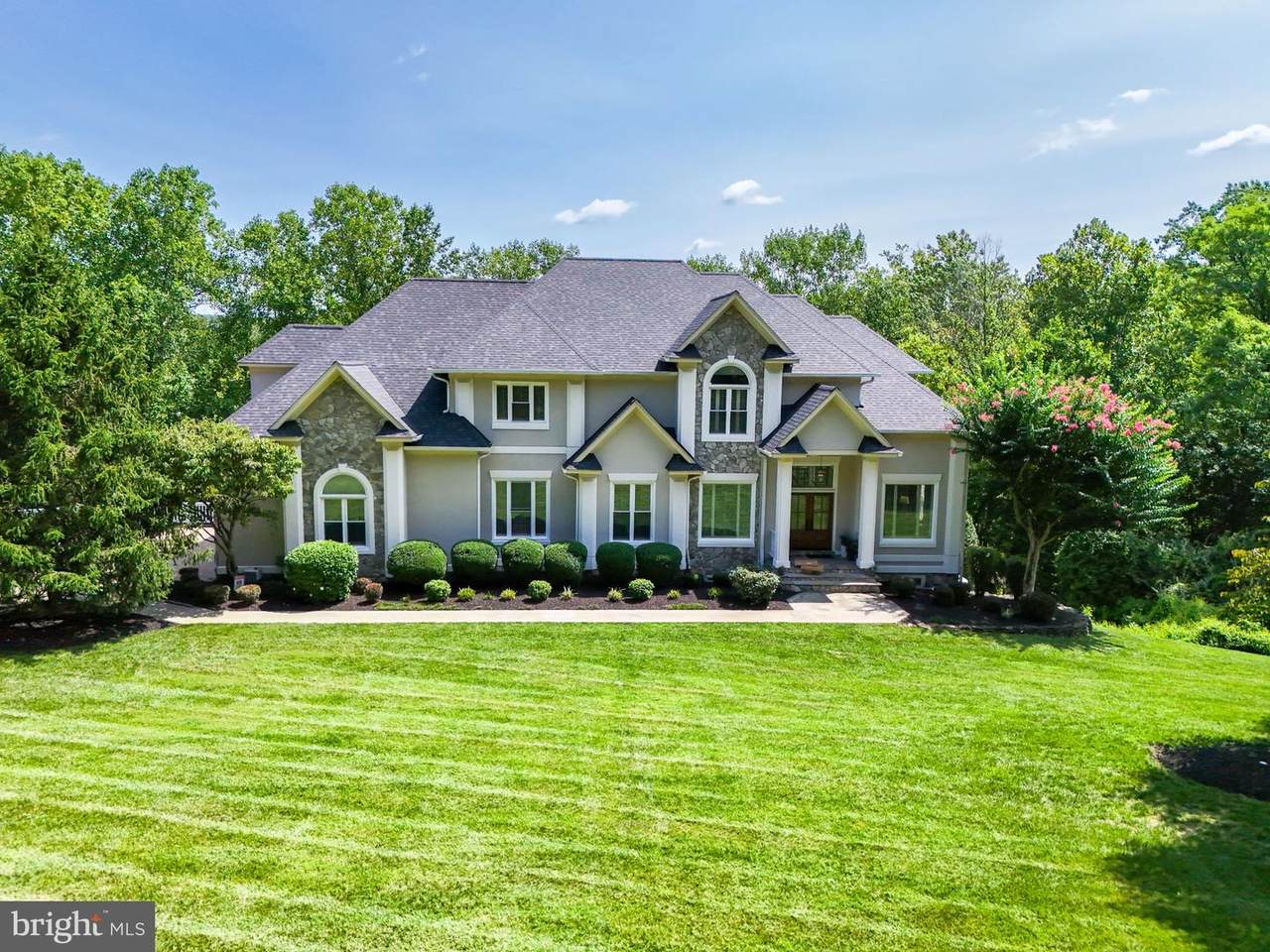 1409 Wynhurst Lane - Photo 1