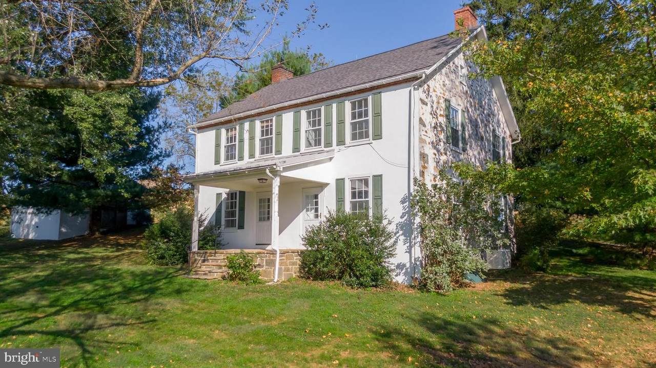 1025 Chatham Road - Photo 1