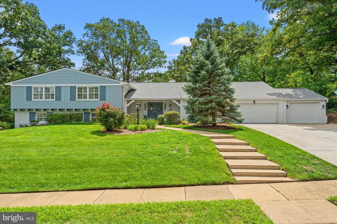 1201 Villamay Boulevard - Photo 1