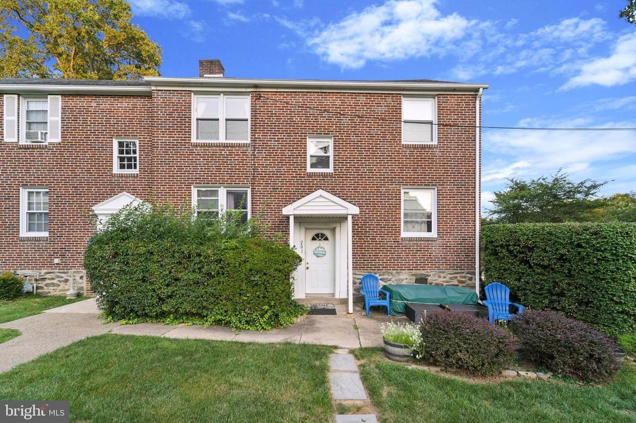 201 Pilgrim Lane - Photo 1