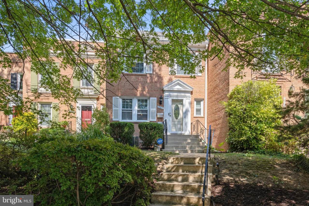 3703 Huntington Street - Photo 1
