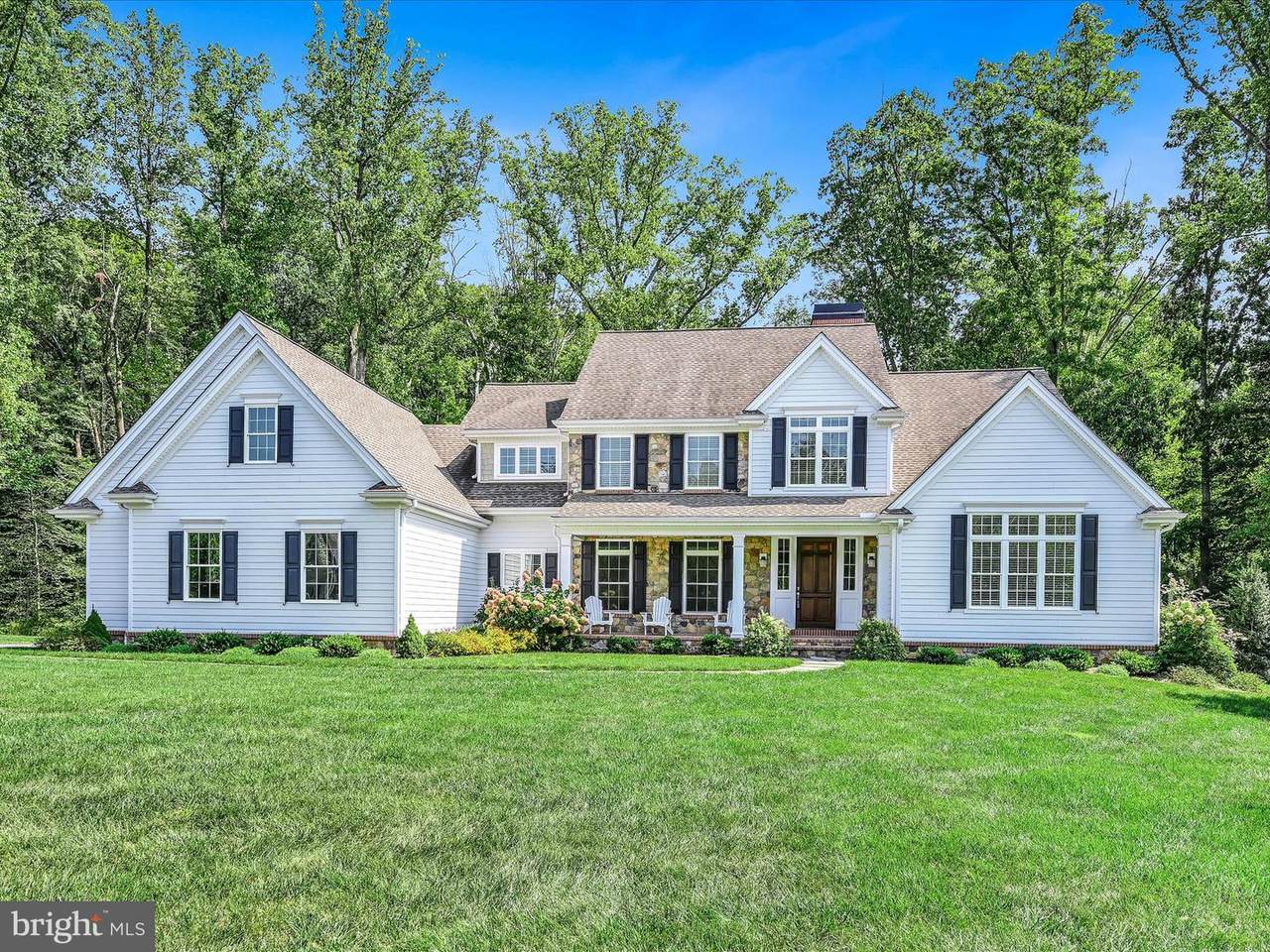 211 Arrowwood Lane - Photo 1