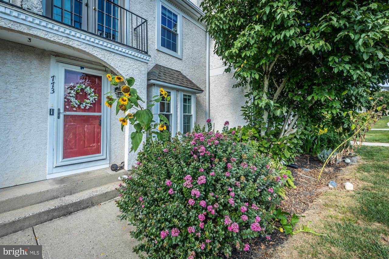 773 Bradford Terrace - Photo 1