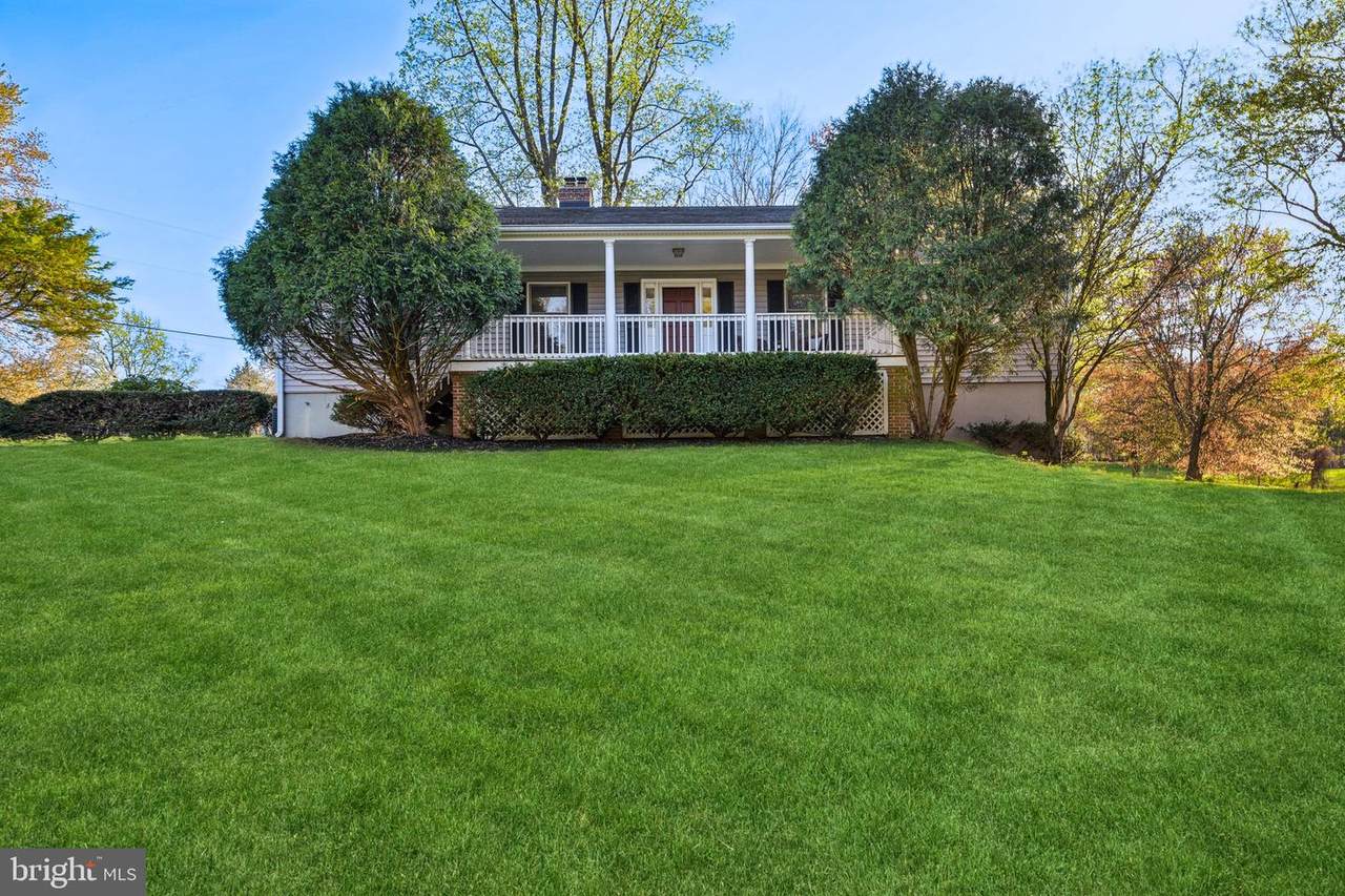 16812 Queen Anne Road - Photo 1