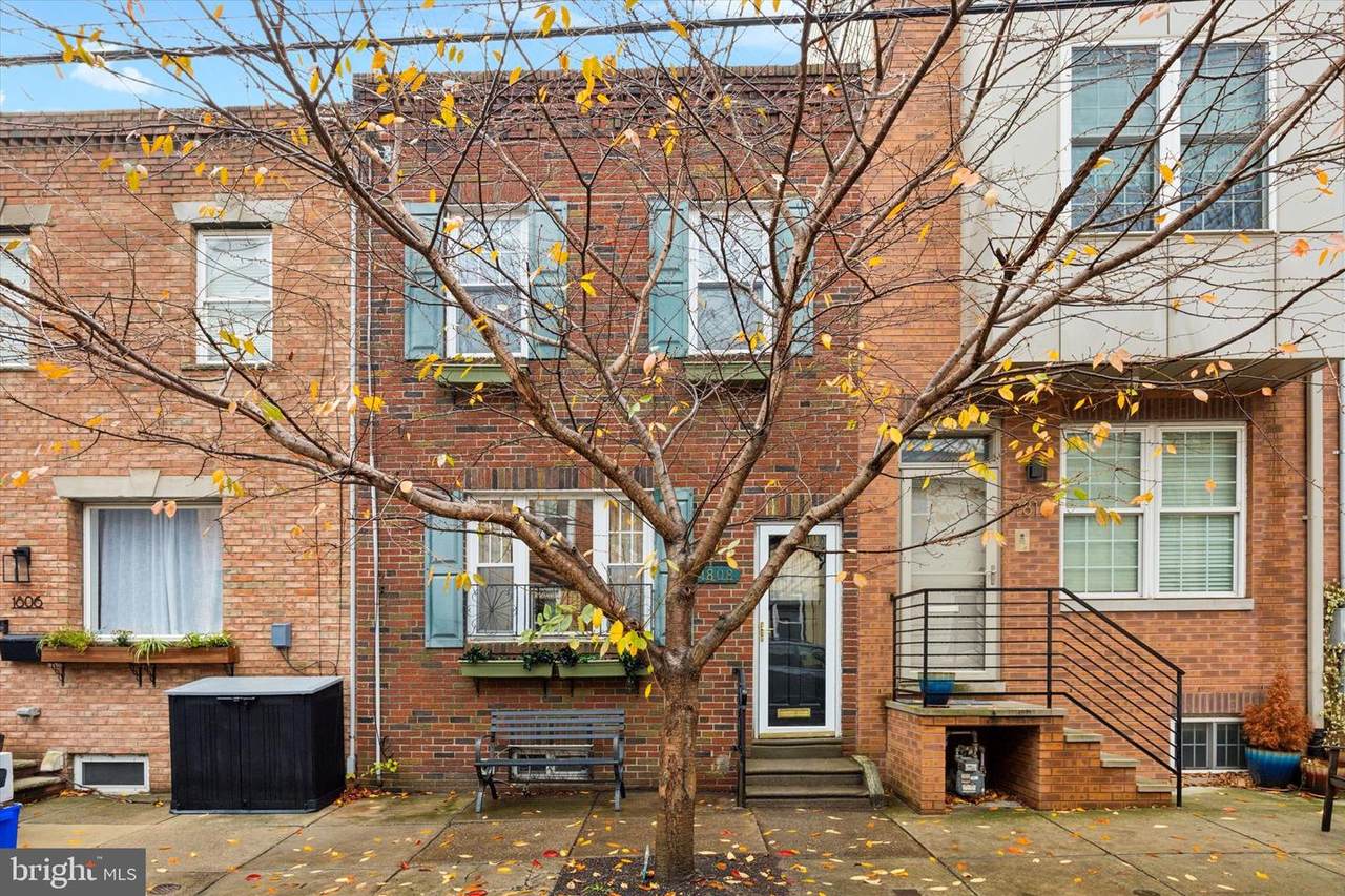 1808 Montrose Street - Photo 1