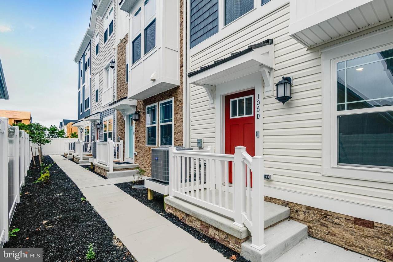 106-D 142ND STREET - Photo 1