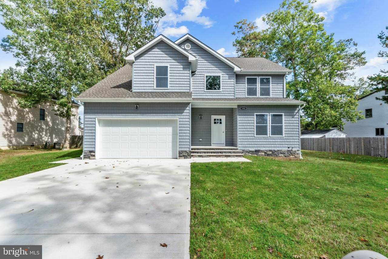 1406 Circle Drive - Photo 1