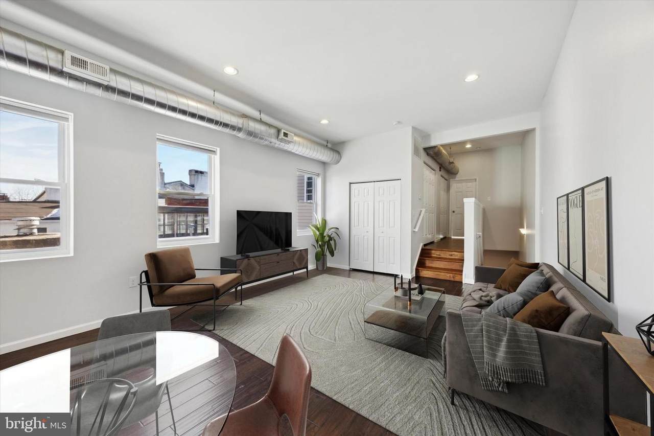 413 Fairmount Avenue - Photo 1