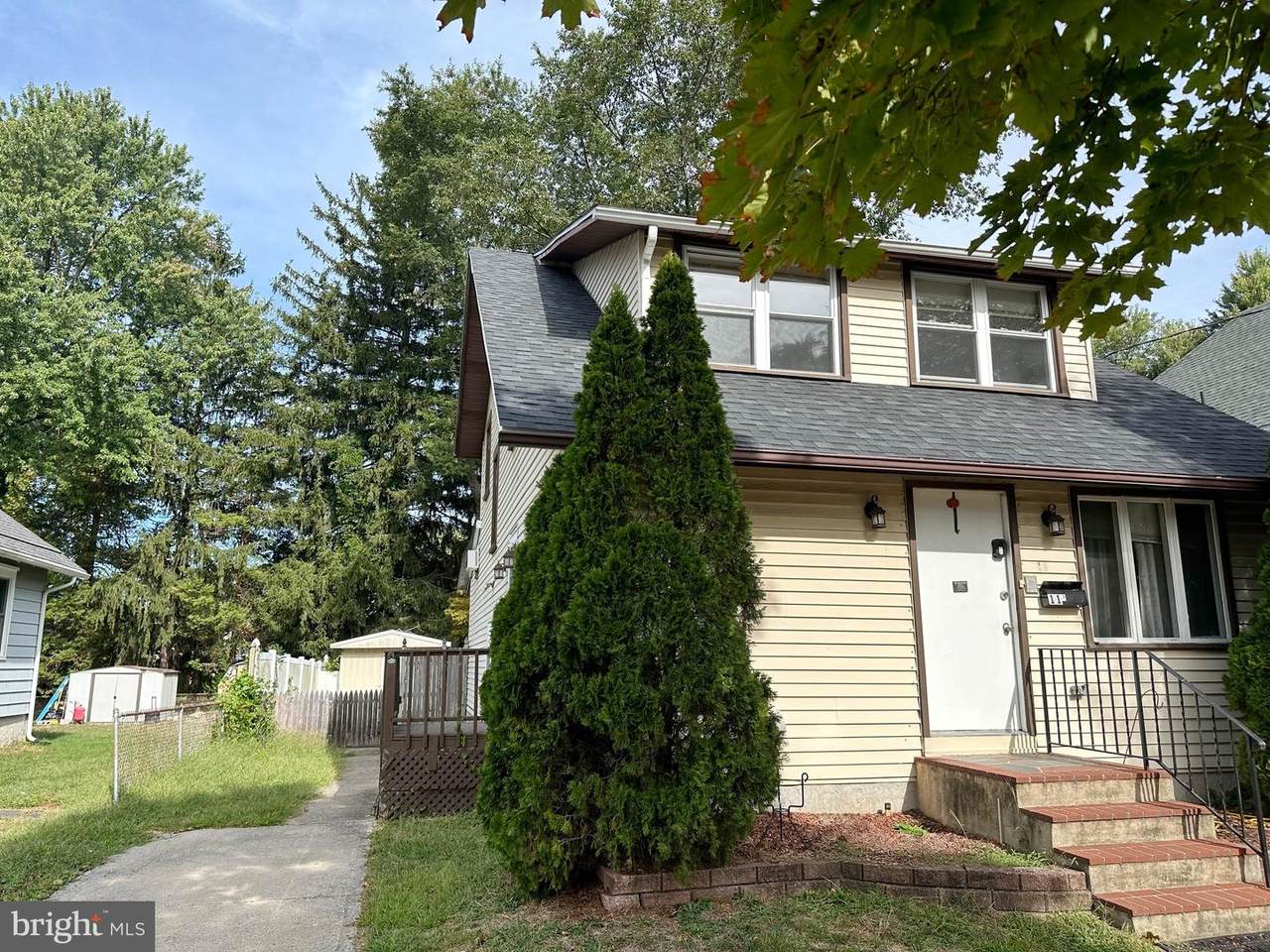 11 Oxford Avenue - Photo 1