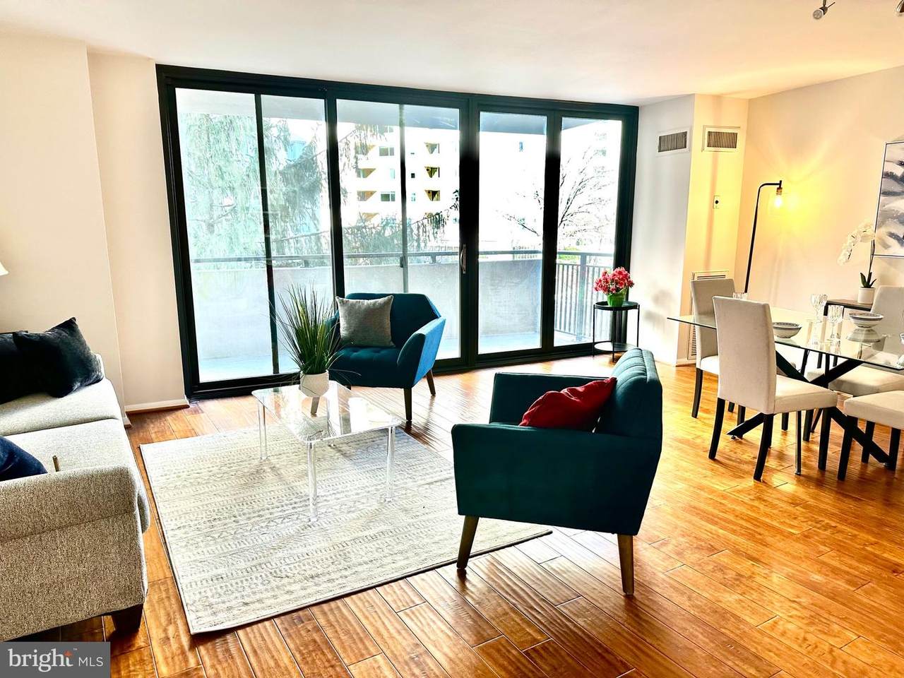 4620 Park Avenue - Photo 1