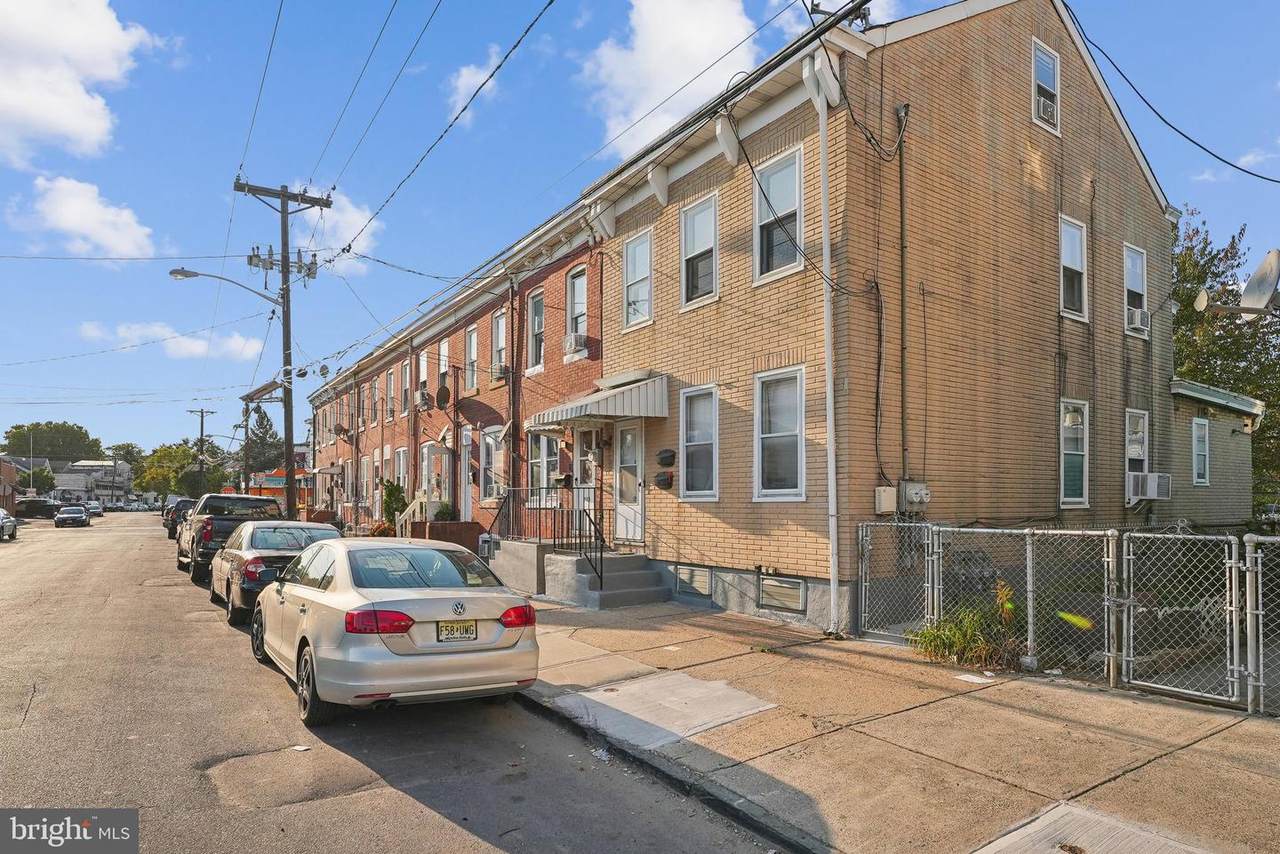 120 Ashmore Avenue - Photo 1