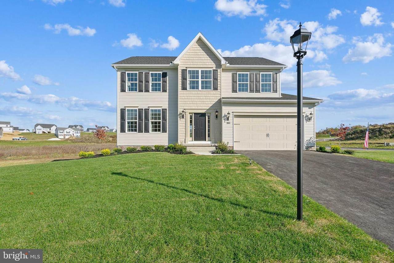 201 Fieldstone Drive - Photo 1