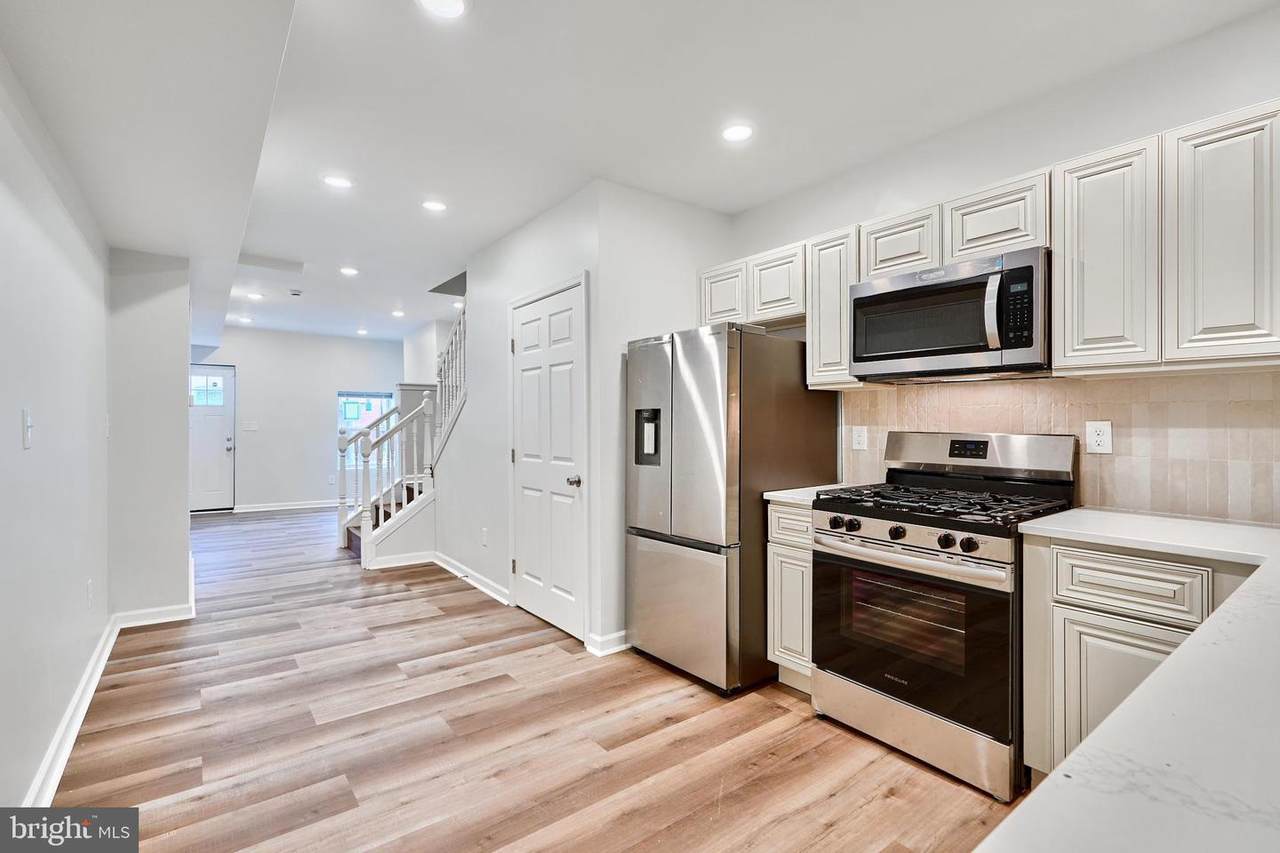 1341 Sargeant Street - Photo 1