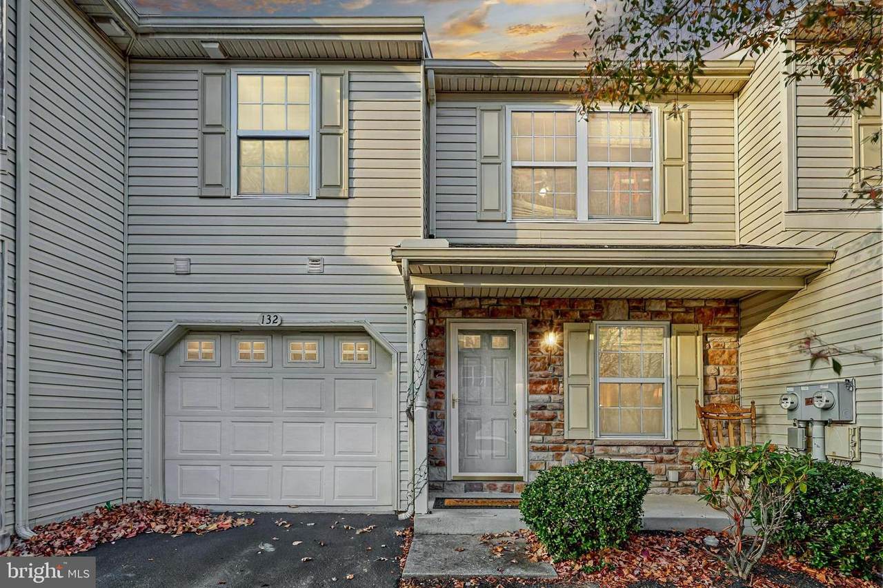 132 Mapleton Boulevard - Photo 1