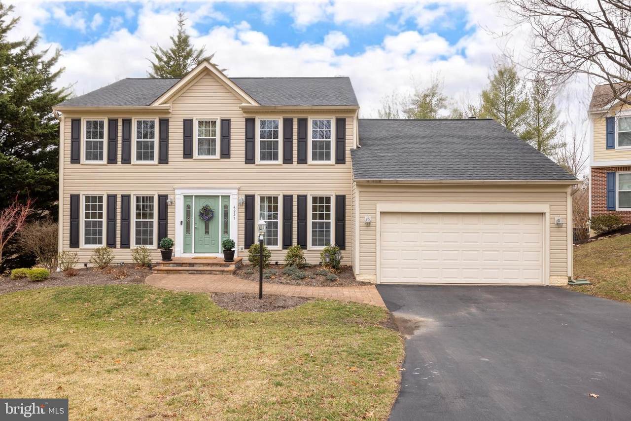 4927 Ilchester Point Court - Photo 1