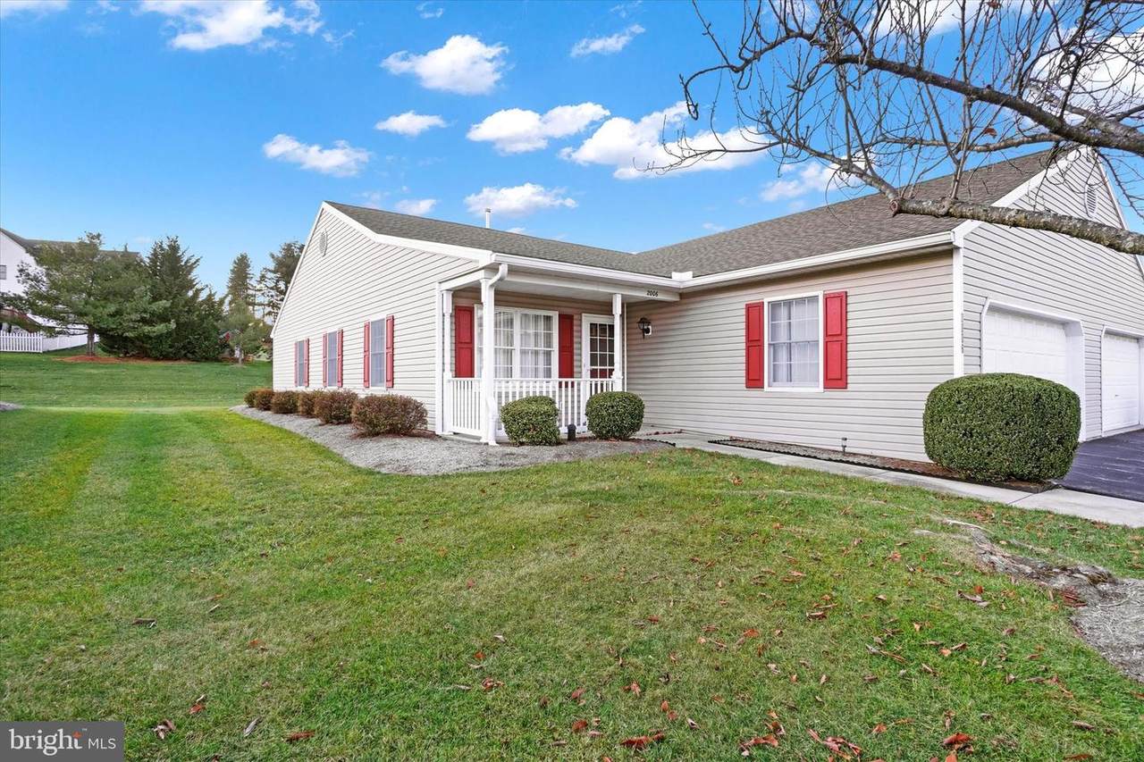 2006 Faversham Way - Photo 1