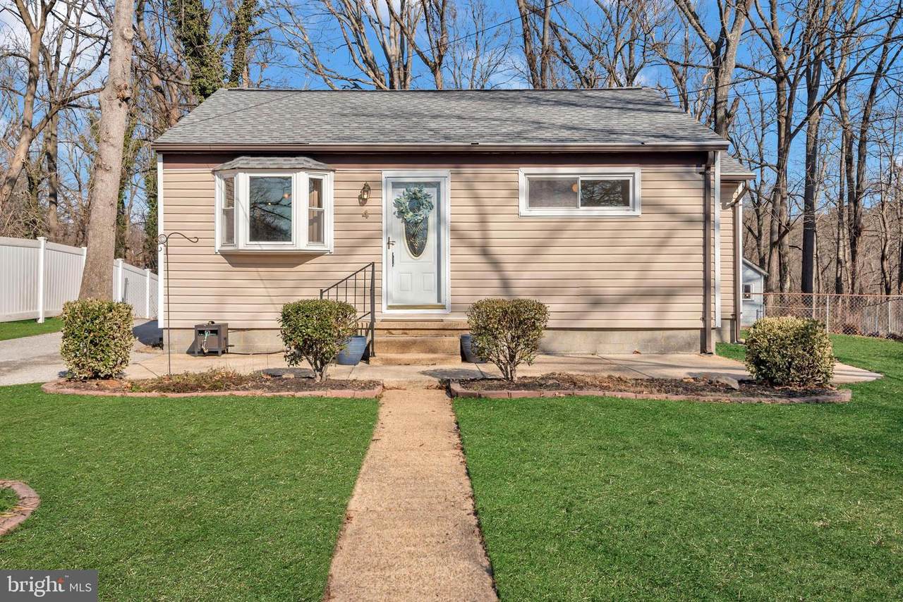 4 Spring Knoll Drive - Photo 1