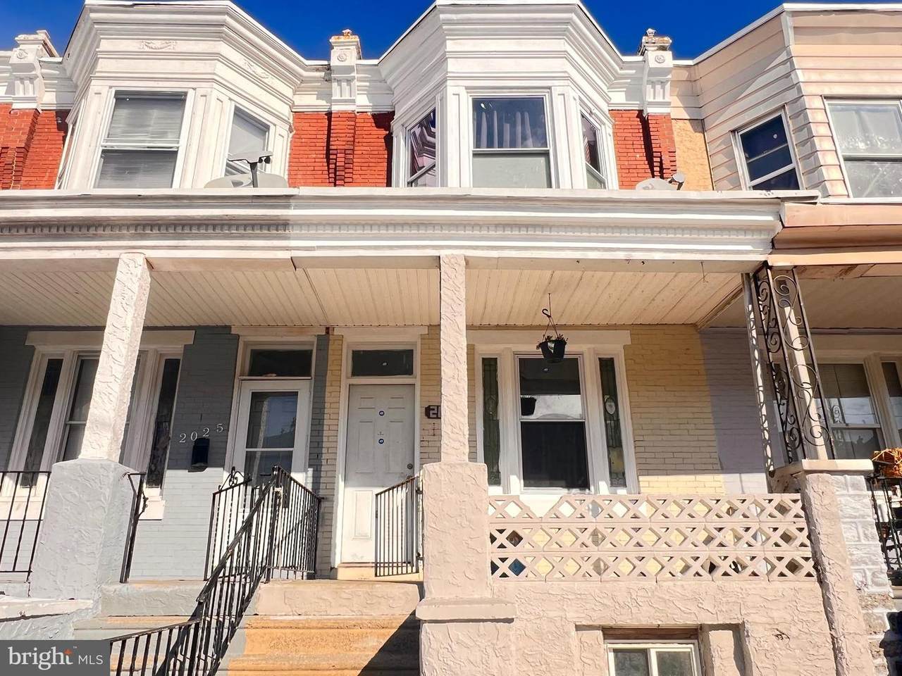 2027 Buckius Street - Photo 1